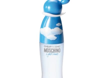 Exotisch: Pfirsichblüten und Lotus "Cheap & Chic Light Cloud" von 
Moschino, EdT, 50 ml ca. 50 Euro