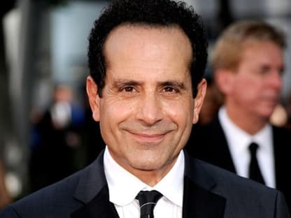 "Monk"-Darsteller Tony Shalhoub freute sich über eine Nominierung als "Bester Schauspieler in einer Serie". Der Preis ging später allerdings an Alec Baldwin