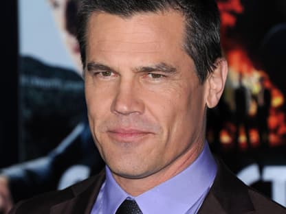 Schauspieler Josh Brolin ist ihm im Film als Polizist "Sgt. John O'Mara"auf der Jagd