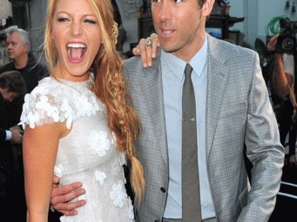 Yay! Blake Lively & Ryan Reynolds 