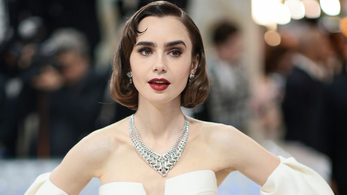 Lily Collins’ Wedding Ring Stolen From Hotel Room in West Hollywood