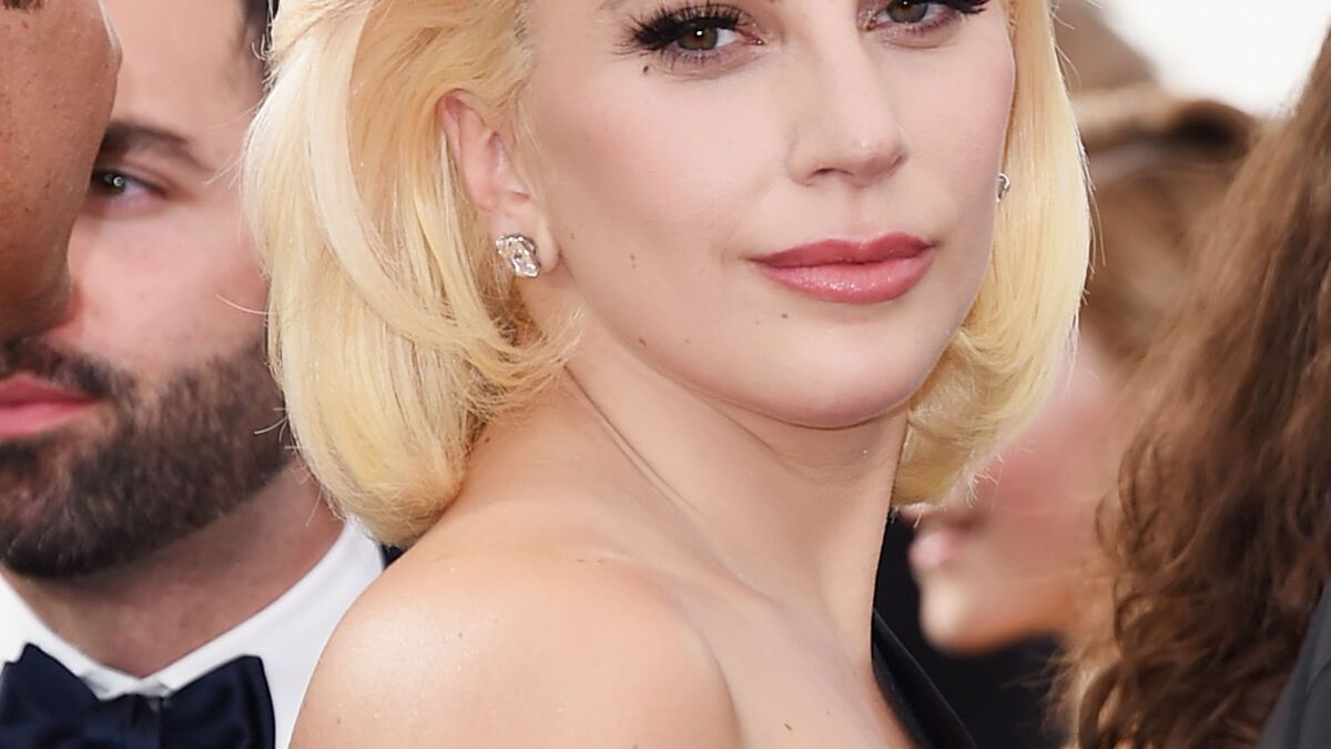 BeautyOP? Lady Gaga völlig verändert bei den "Emmys" 2015 OK! Magazin