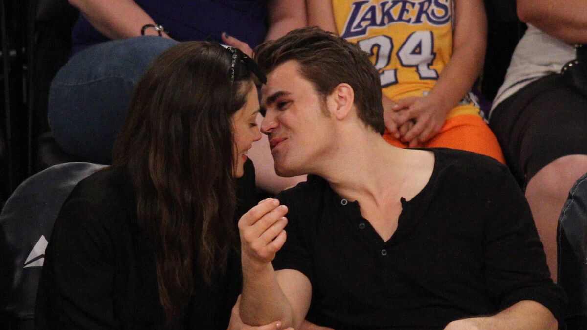 paul wesley and phoebe tonkin 2022