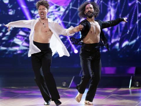 Valentin Lusin und Massimo Sinató tanzen bei der großen "Let's Dance"-Profi-Challenge 2024 zusammen
