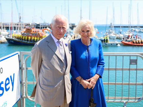 König Charles und Königin Camilla für ihren Geburtstag in Guernsey, 2024