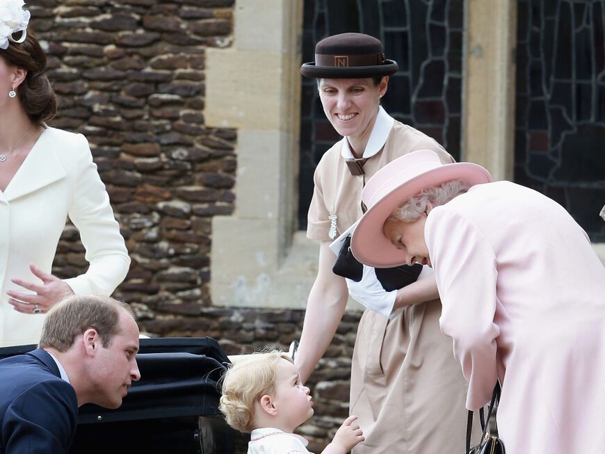 Prinzessin Kate, prinz William, Prinz George, Queen Elizabeth II. und ihr Kindermädchen Maria Borallo.