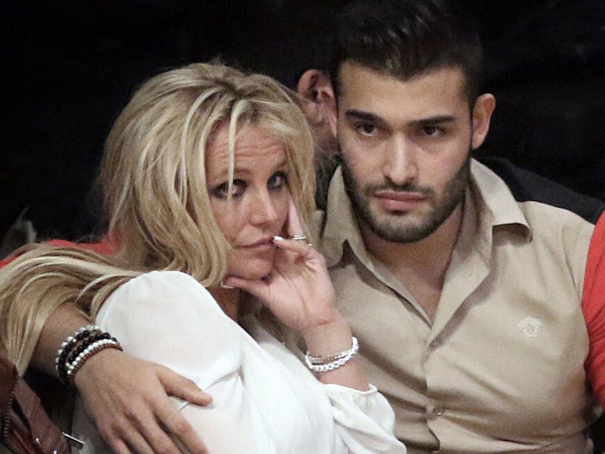 Britney Spears: Beunruhigende Aufnahme - Sam Asghari Muss Eingreifen