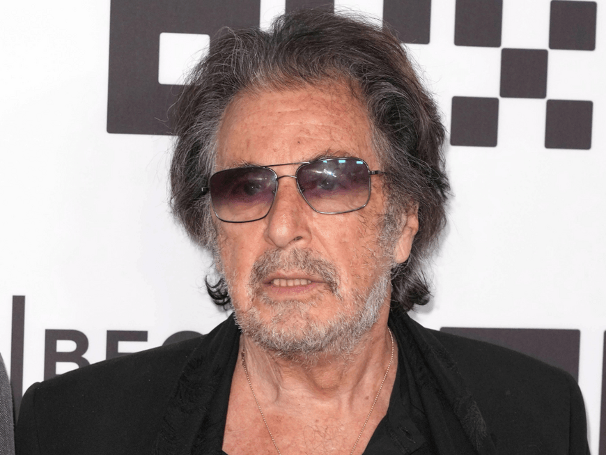 Al Pacino guckt traurig