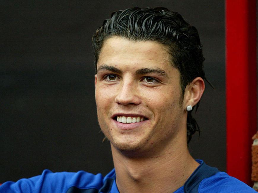 Cristiano Ronaldo lächelt, 2005