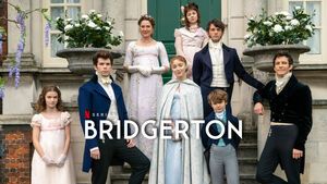 Der "Bridgerton"-Cast steht zusammen vor einer Treppe
