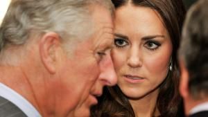 König Charles III. und seine Schwiegertochter Prinzessin Kate, 2012.