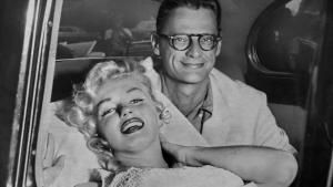 Marilyn Monroe und Arthur Miller glücklich 